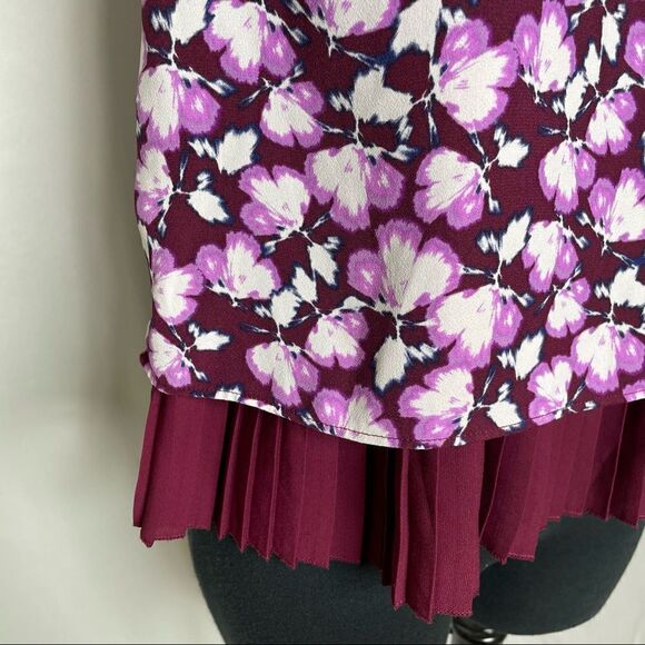 Banana Republic Factory Pleated Floral Camisole Blouse - Women’s XS Petite - Picture 4 of 7